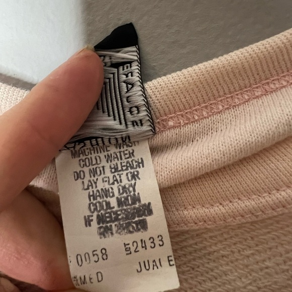 Vintage Fashion Square Penguin Beach Buns Cropped Tee Size Medium - Picture 4 of 5